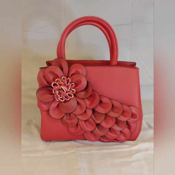 Handbags - Elegant Red Floral Handbag
